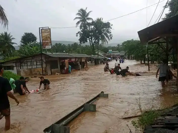 major flood struck Sumur
